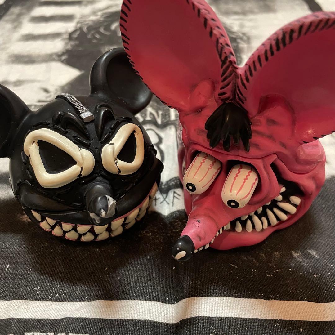 RATFINK 灰皿　Mickey 小物入れ　vintage RF アメコミ Vintage 1983 MICKEY RAT Pin Pinback Button R. ARMSTRONG Ephemera