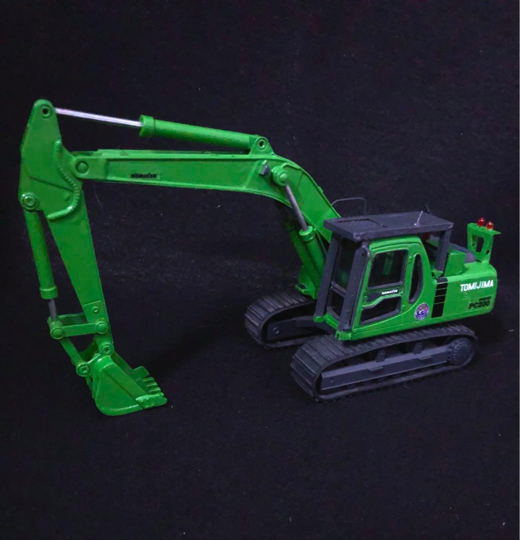 コマツPC200 1/43ミニカー 緑色