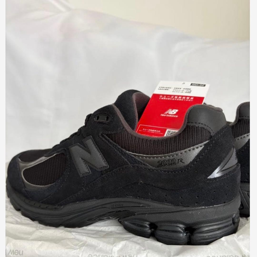 【即完売品】New Balance 2002R トリプルブラック　27cm New Balance 2002R トリプルブラック 27cm - メルカリ