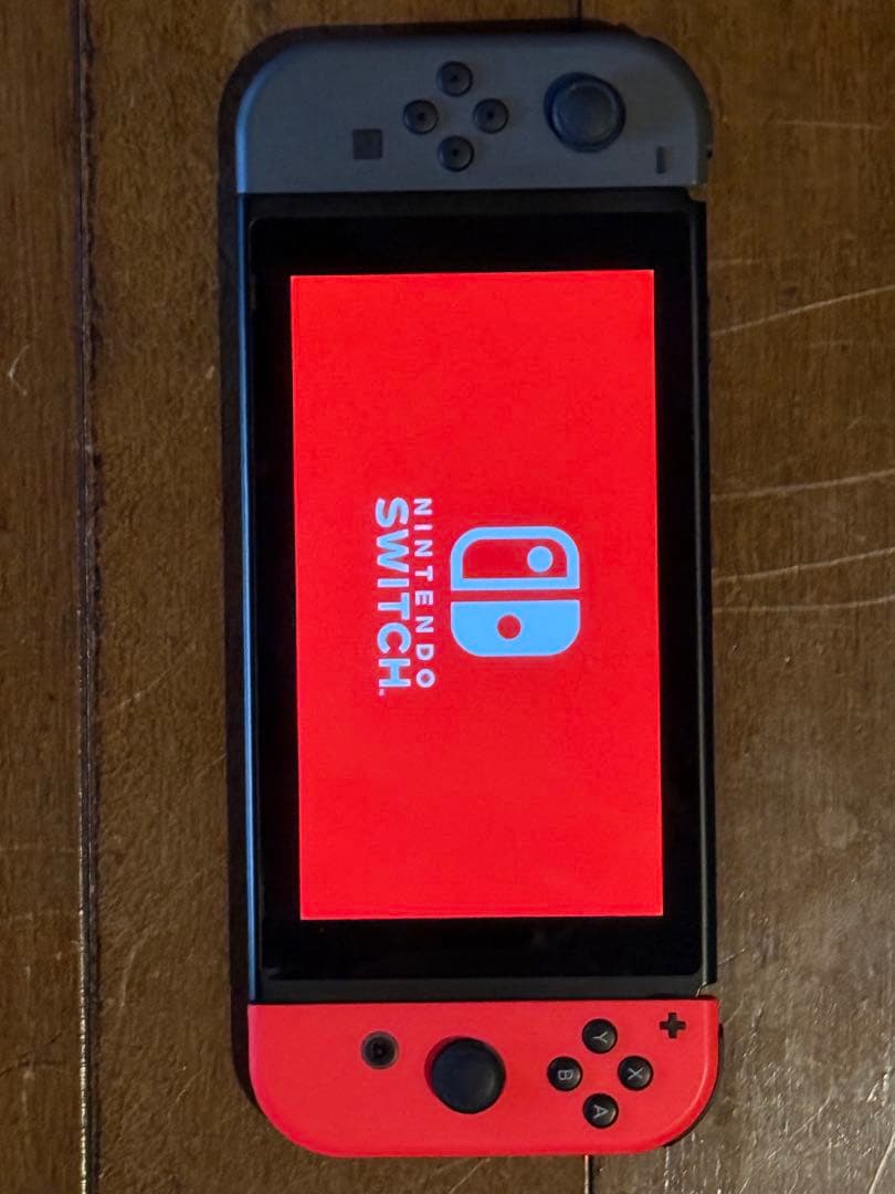 Nintendo Switch 赤/黒 本体