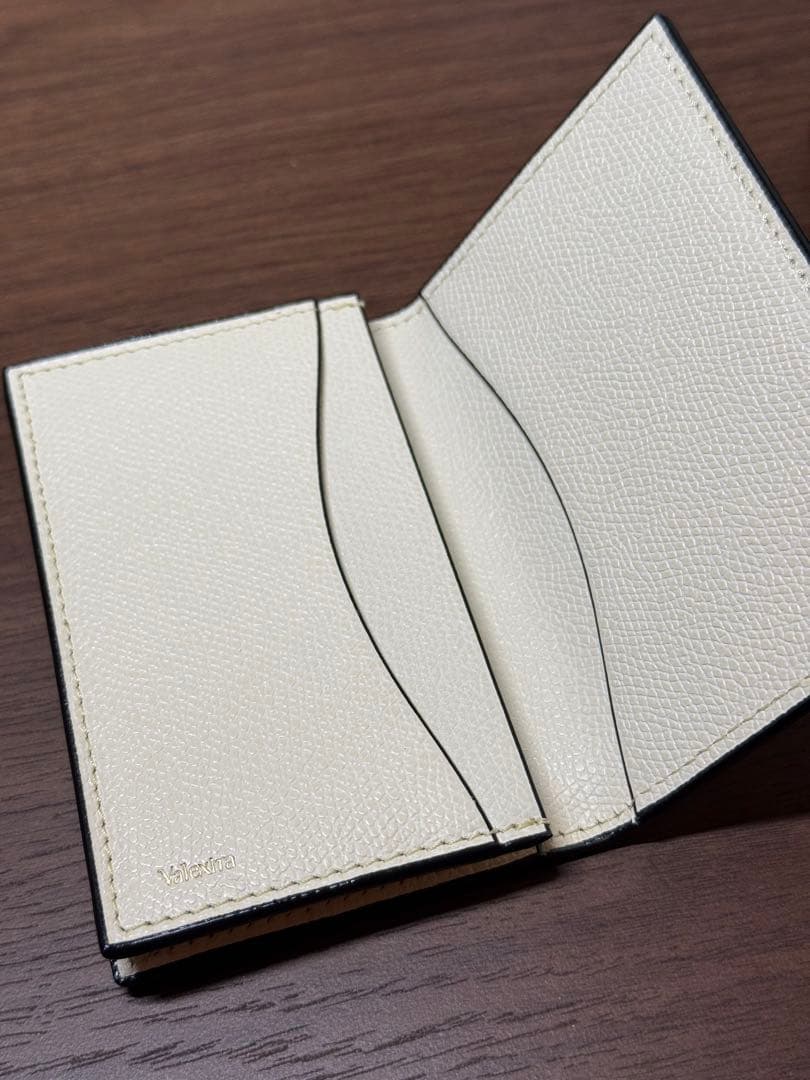 【最終値下げ】美品Valextra アイボリー 名刺入れ