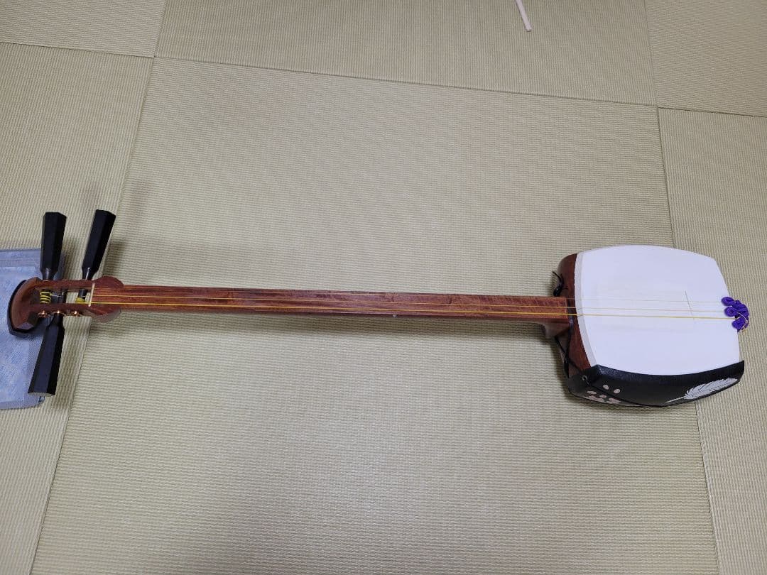 津軽三味線太棹、桐芯ケースのセット(浅井 すぐ弾けます) 楽天市場】津軽三味線用【 桐芯ケース premium (カバー付) 】ハード