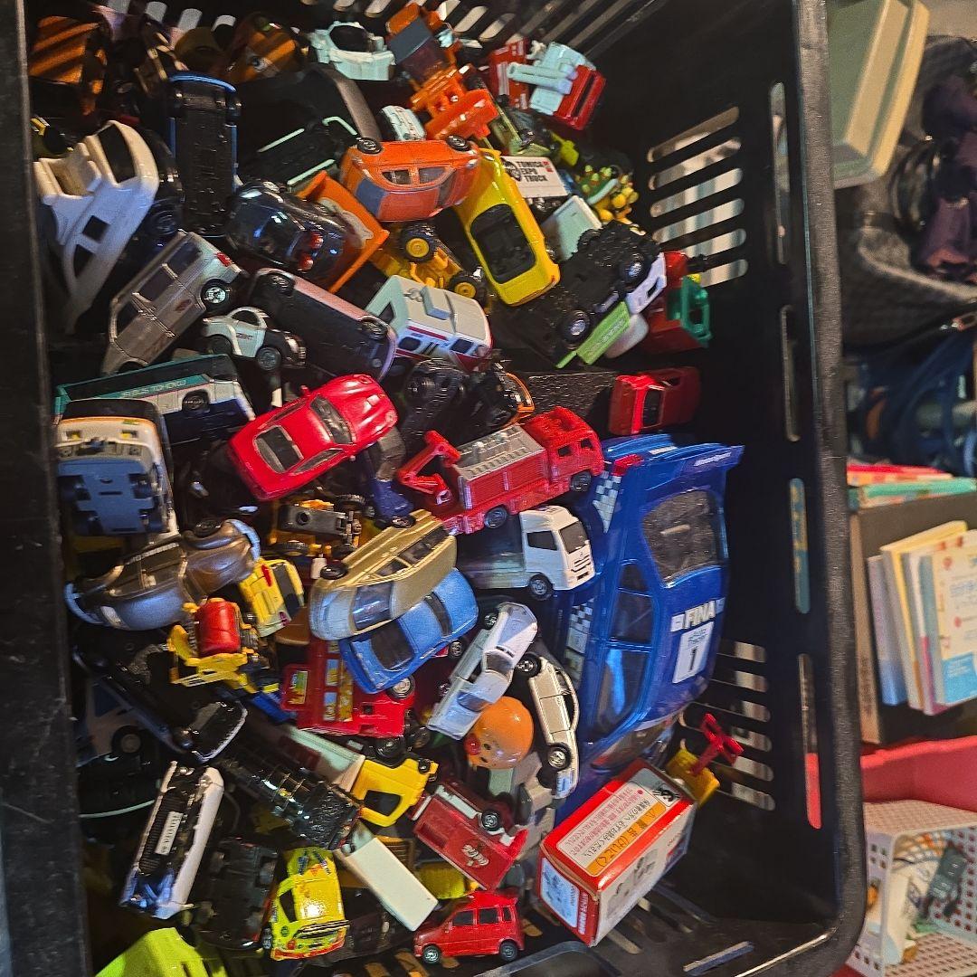 大量まとめ　8.5㎏　ミニカー多数セット　トミカなど