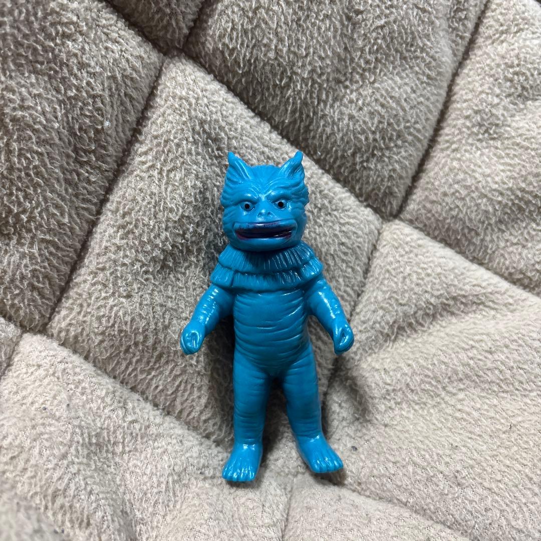 ウルトラマン　青い怪獣フィギュア　ソフビ