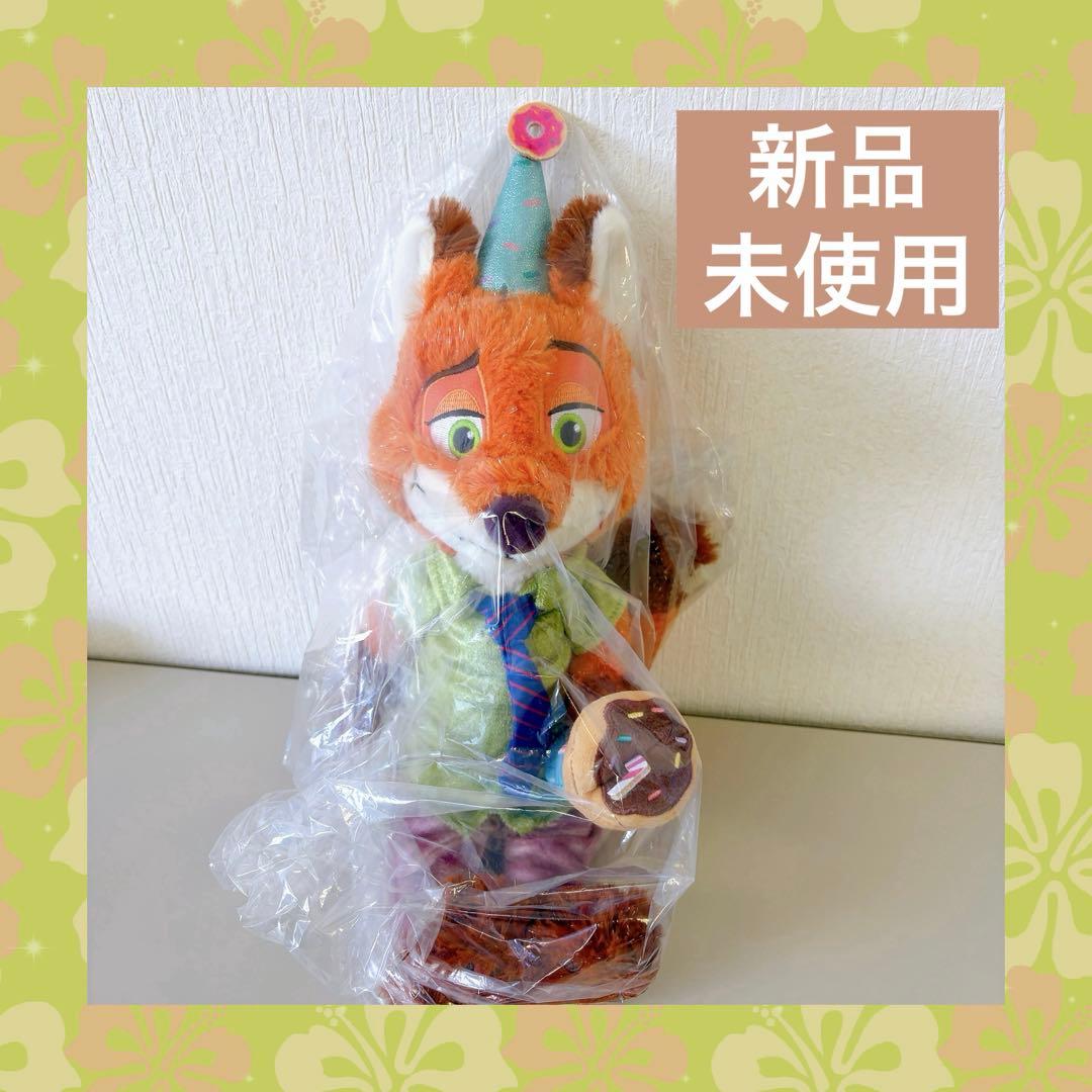 ニック・ワイルド ぬいぐるみ 10TH 10周年　ディズニーストア　ズートピア ニック・ワイルド ぬいぐるみ 10TH 10周年 ディズニーストア