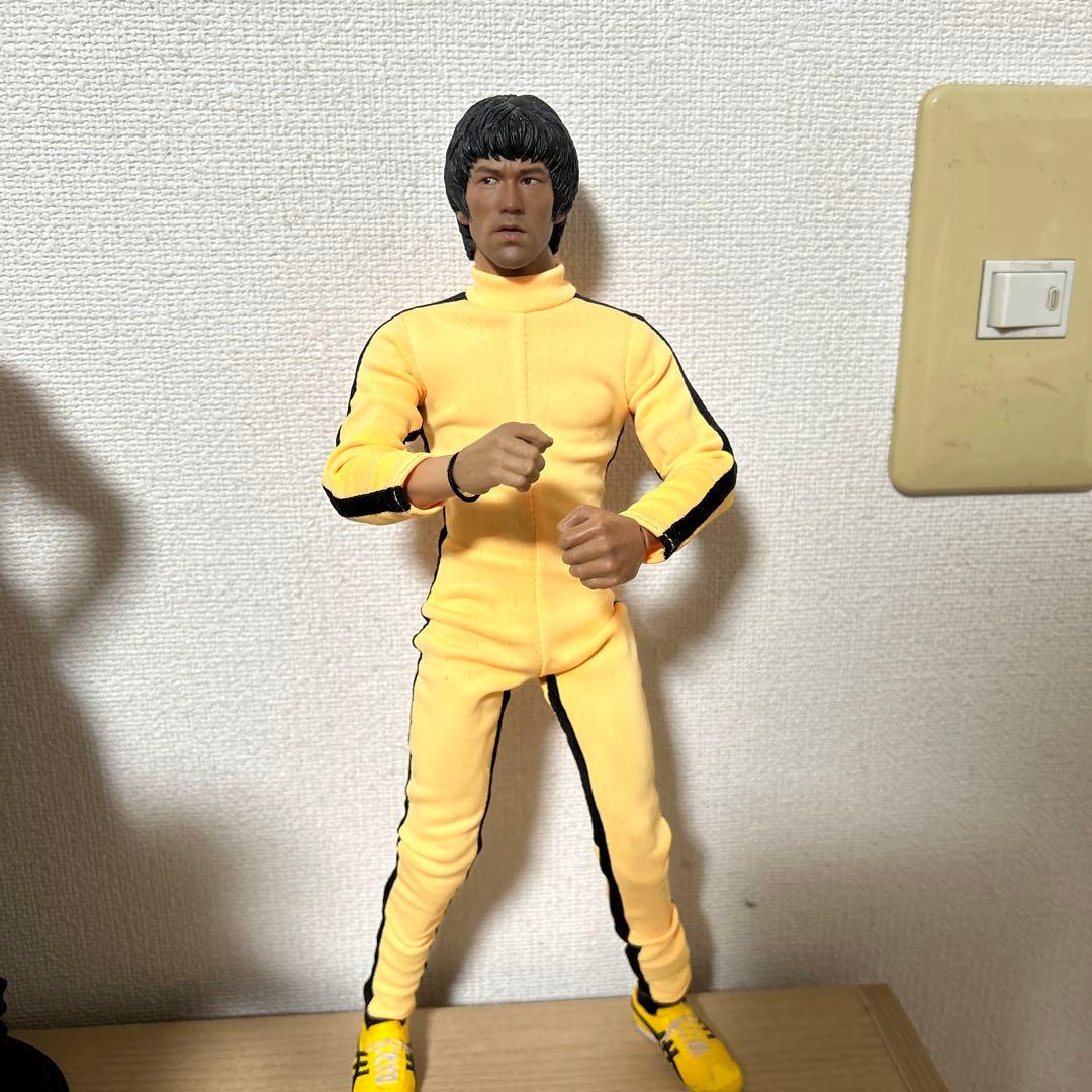 ブルース・リー フィギュア 死亡遊戯1/6 - メルカリ