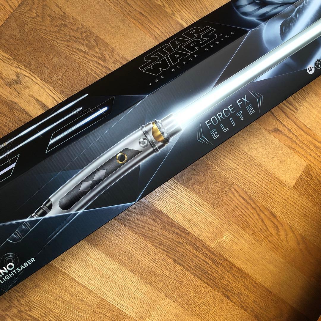 スター・ウォーズ フォースFXライトセーバー アソーカ・タノ