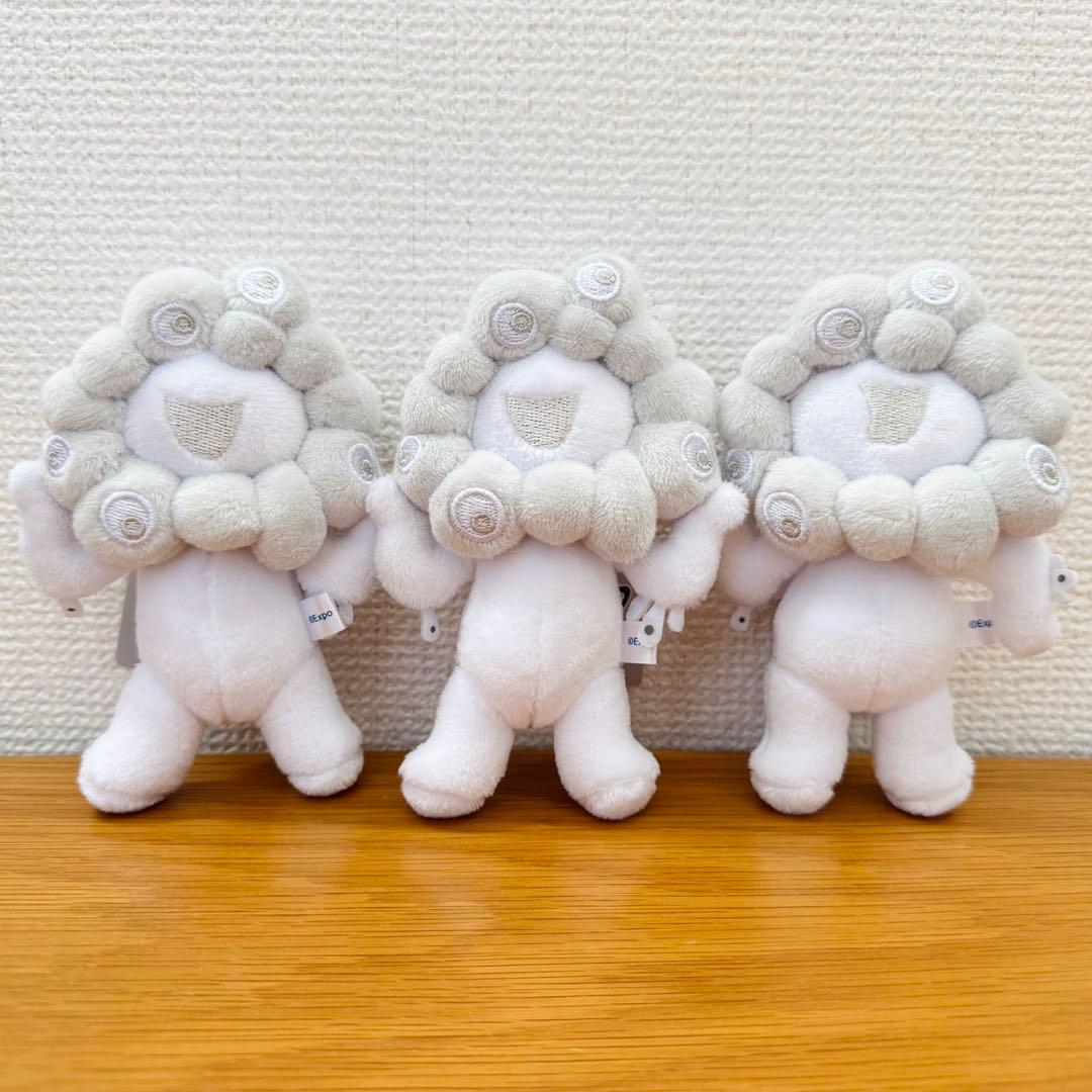 白ミャクミャク ボールチェーンマスコットABC 3点セット - メルカリ