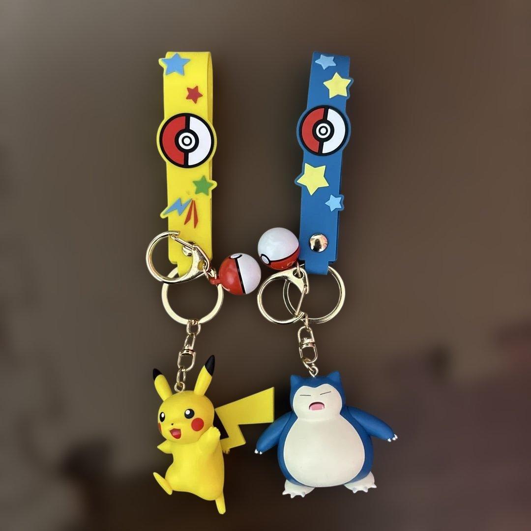 ポケモン スッラップ付きキーホルダー ピカチュウ &カビゴン - メルカリ