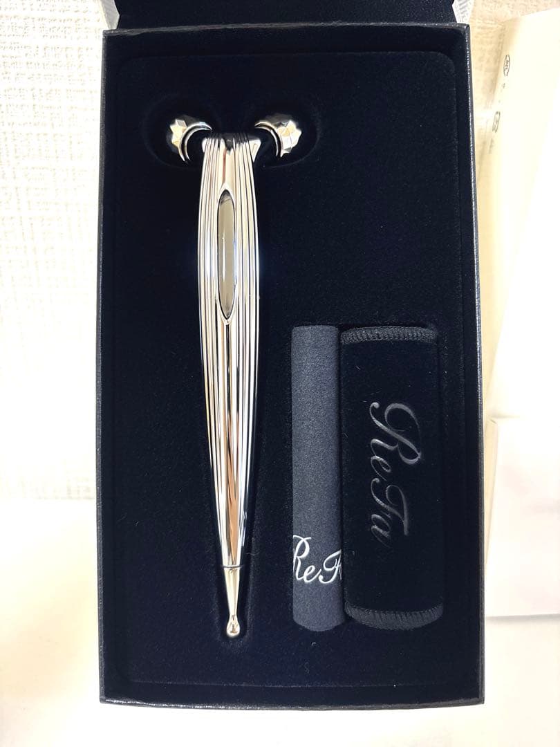 【ReFa 】美顔ローラー シルバー 正規品 ケース付き フェイスケア 新品