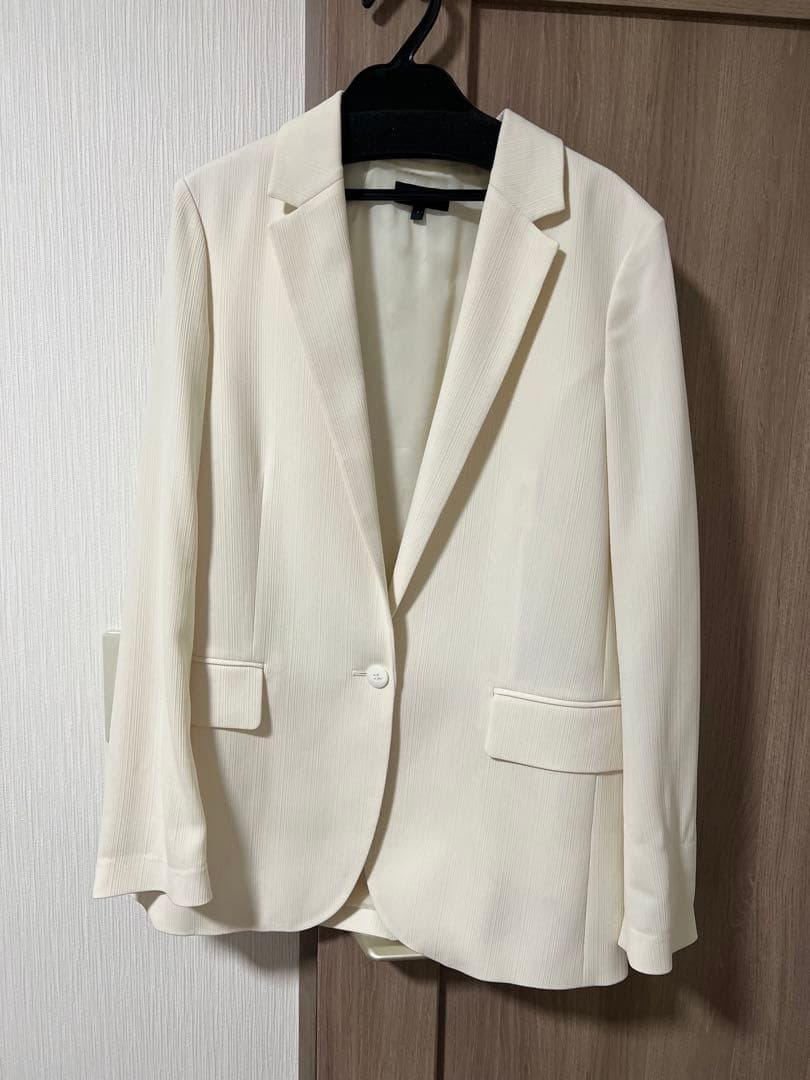 【新品同様美品】theoryジャケット☆セオリー☆ホワイト