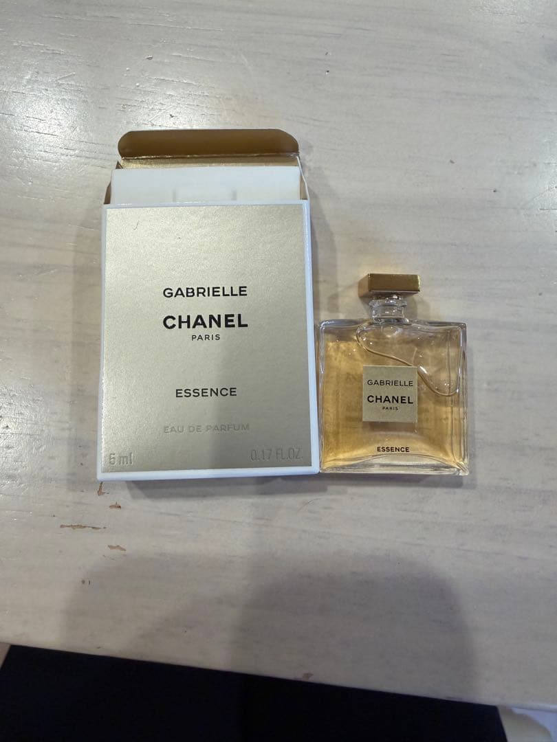 chanel gabrielle 香水 - メルカリ