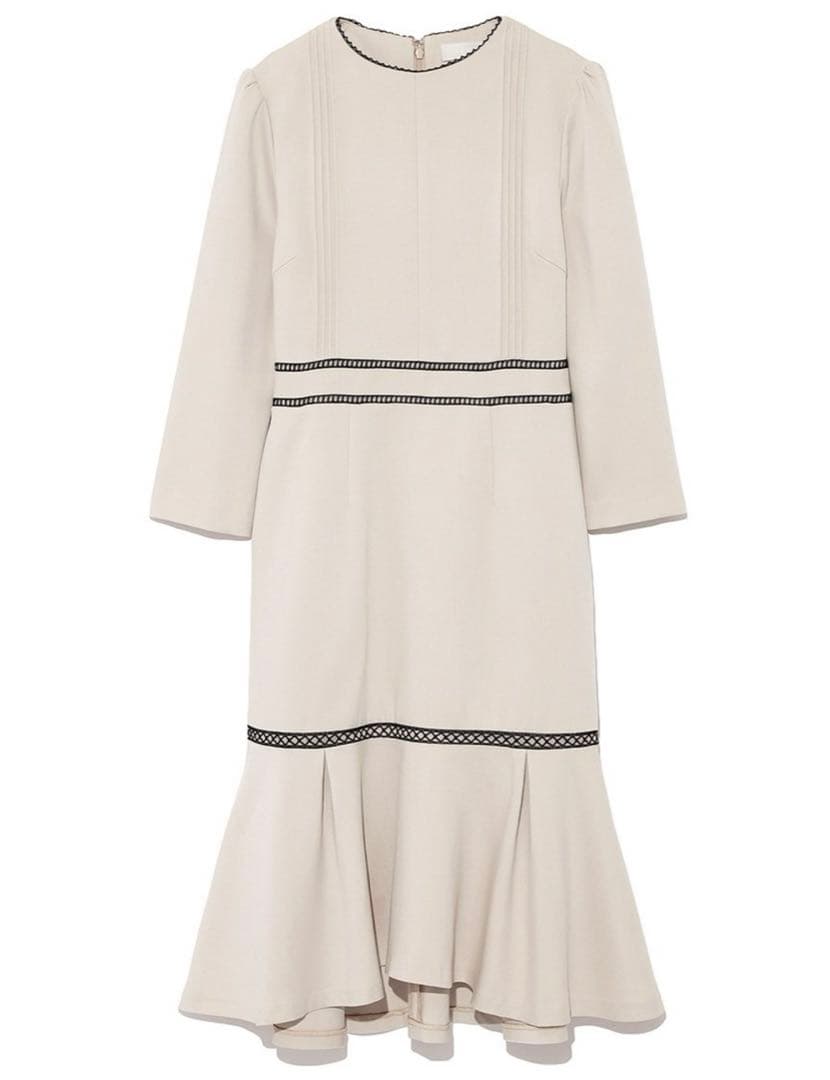 セルフォード ワンピース 石原さとみ着用 - メルカリ