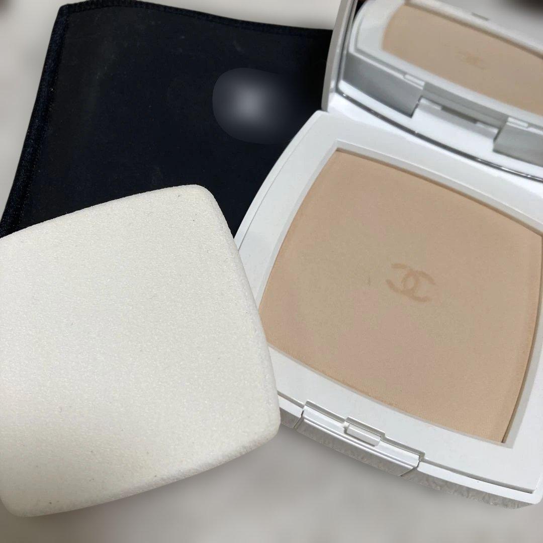 シャネル　ルブラン　コンパクト　ラディアンス　12 ル ブラン コンパクト ラディアンス 12 ベージュ ロゼ / CHANEL