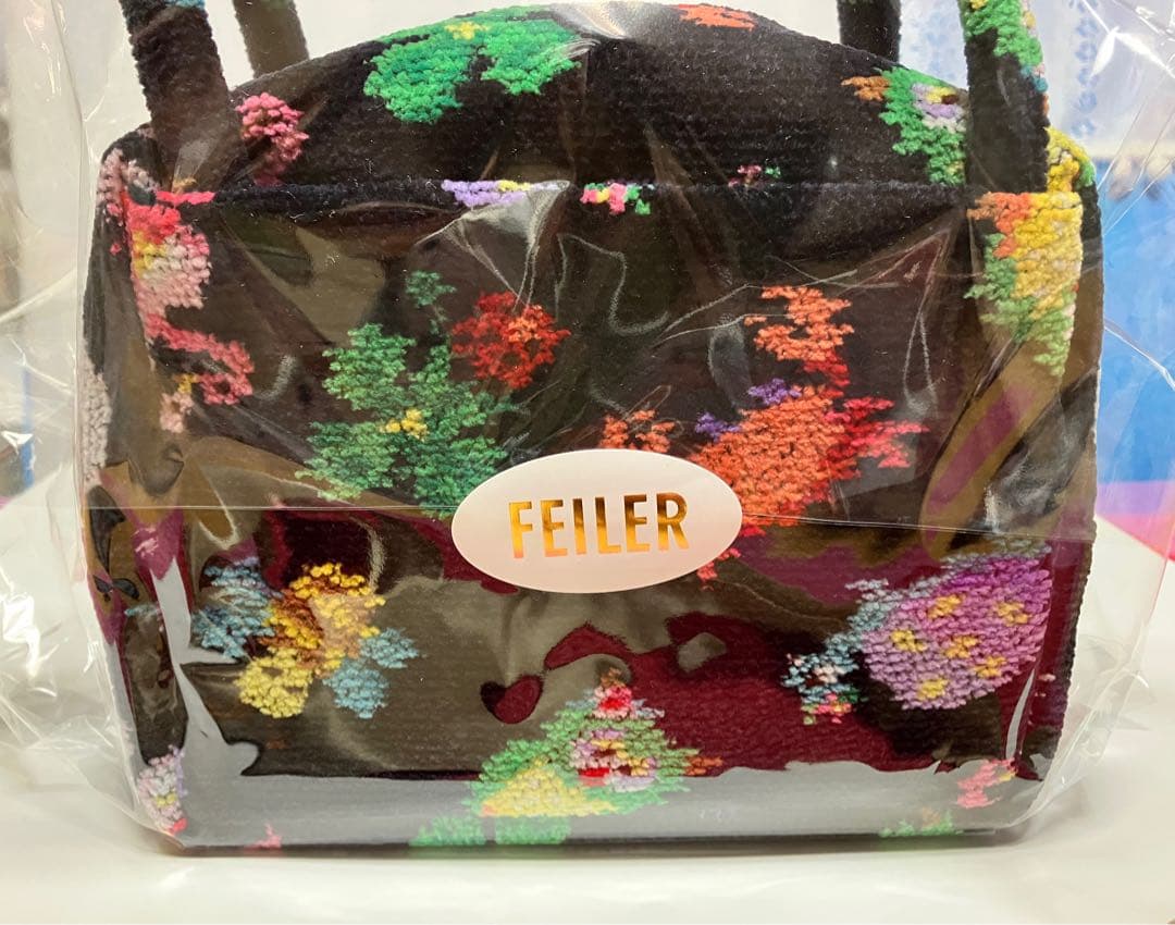 限定品☆新品】FEILER＆神崎恵さん♡コラボのミニキューブバッグ