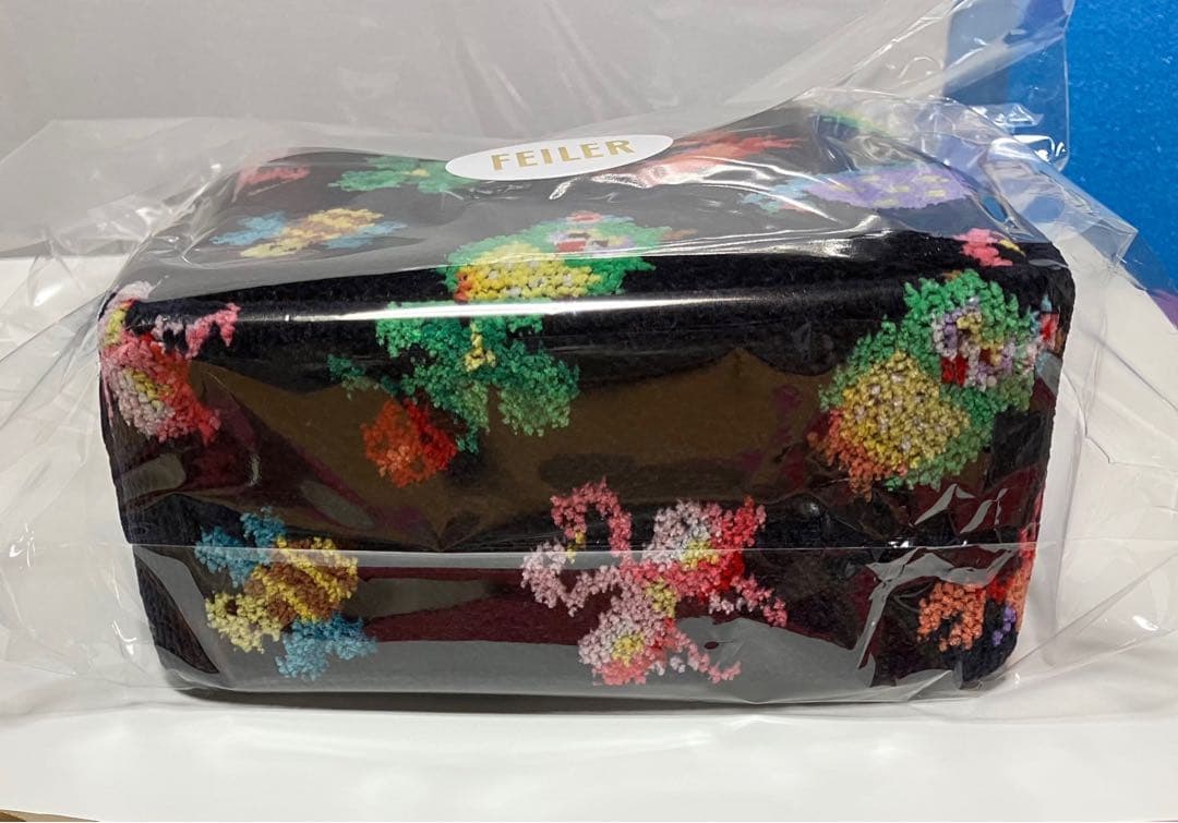 限定品☆新品】FEILER＆神崎恵さん♡コラボのミニキューブバッグ