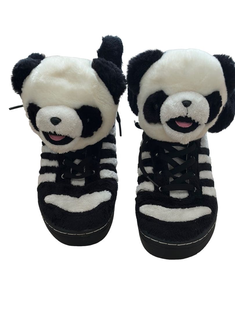 m*e様 アディダス × ジェレミー・スコットの「JS パンダ ベア」