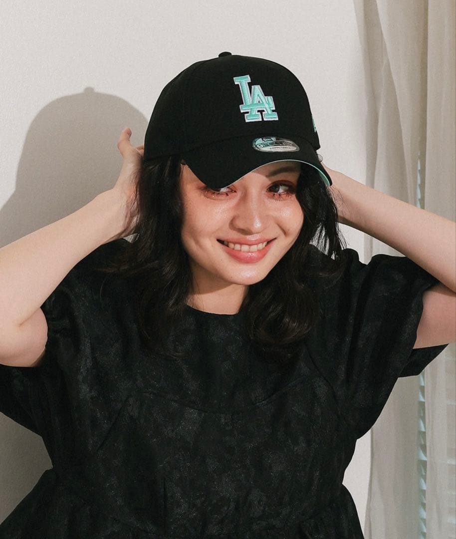 New Era 9FORTY ブラック/ミント キャップ　ティファニーブルー希少