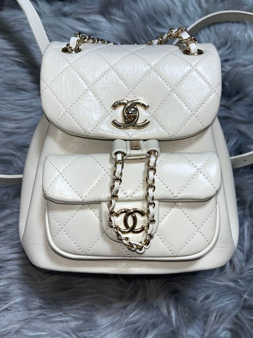 CHANEL バックパック リュック バッグ ホワイト ノベルティ CHANEL（リュック/バックパック ・ ホワイト/白色系）のフリマアイテム一覧