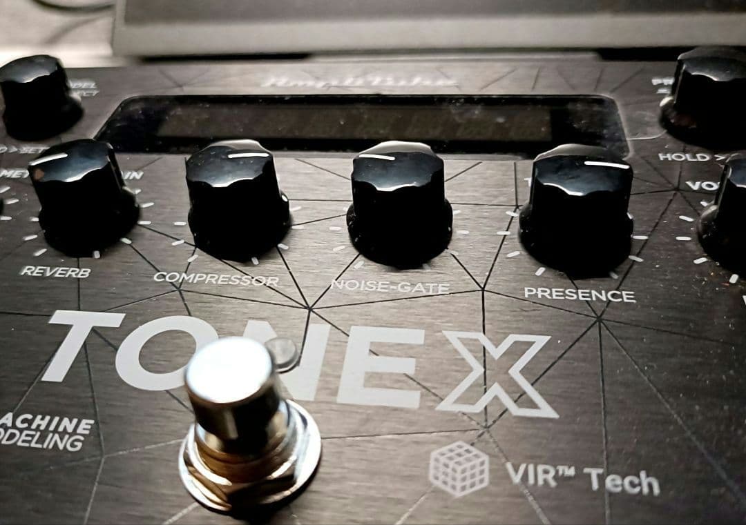 ギター IK Multimedia AmpliTube TONEX Pedal