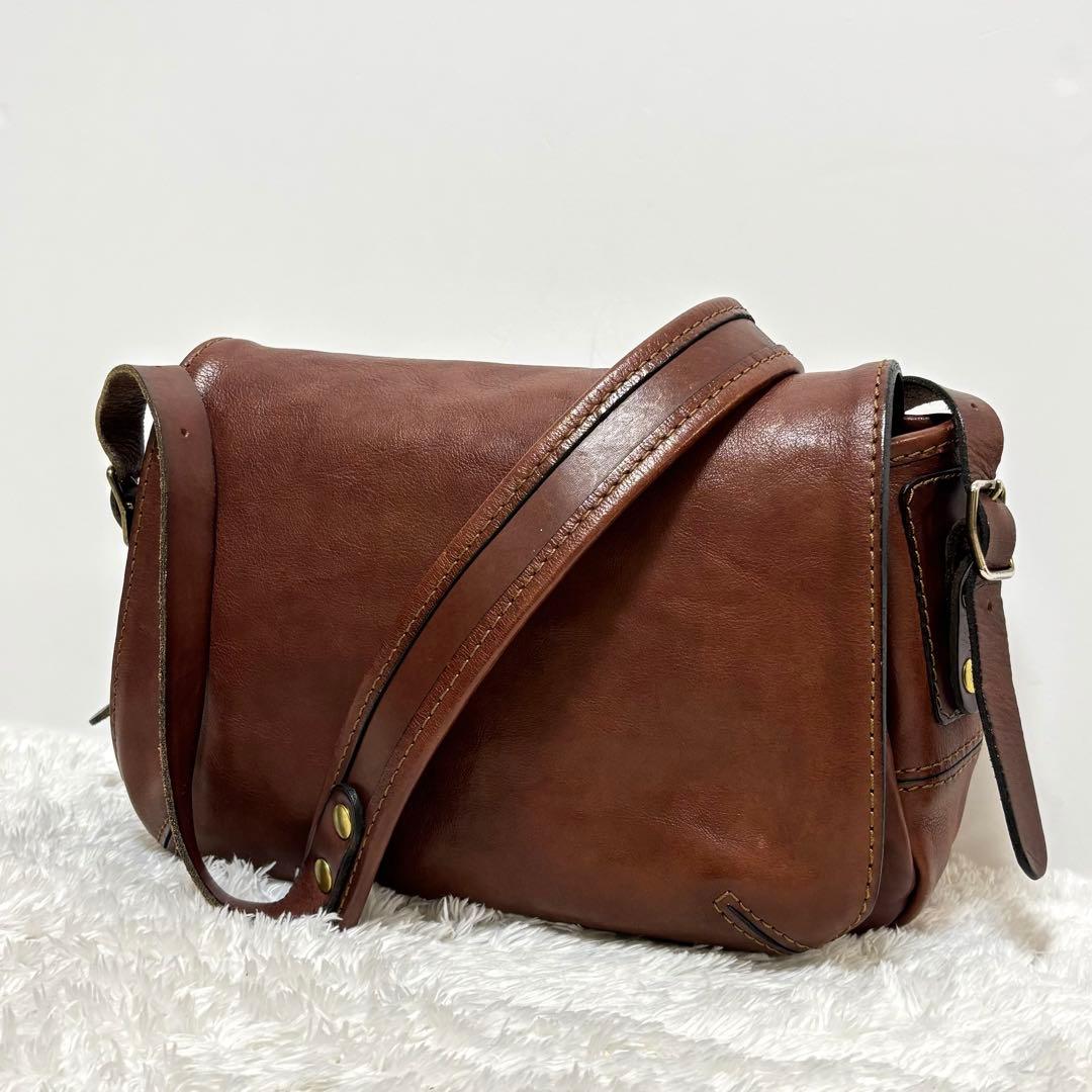 ヘルツ 総かぶせのメッセンジャーバッグ S ショルダーバッグ レザー