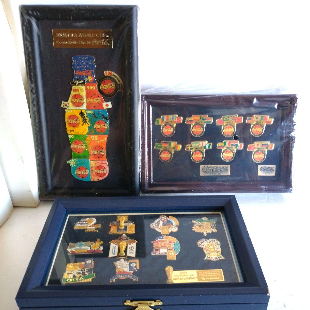 2002サッカーワールドカップピンバッジ新品未使用2点と新品キズありの1点