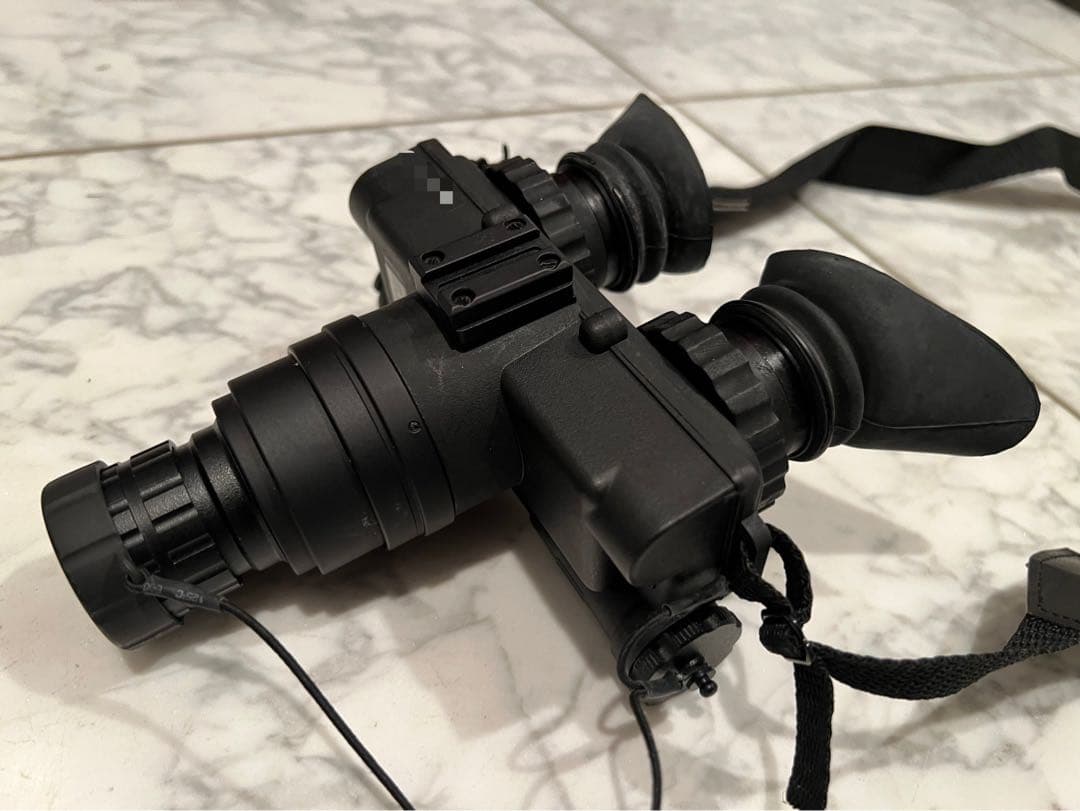 PVS-7D 実物ナイトビジョン