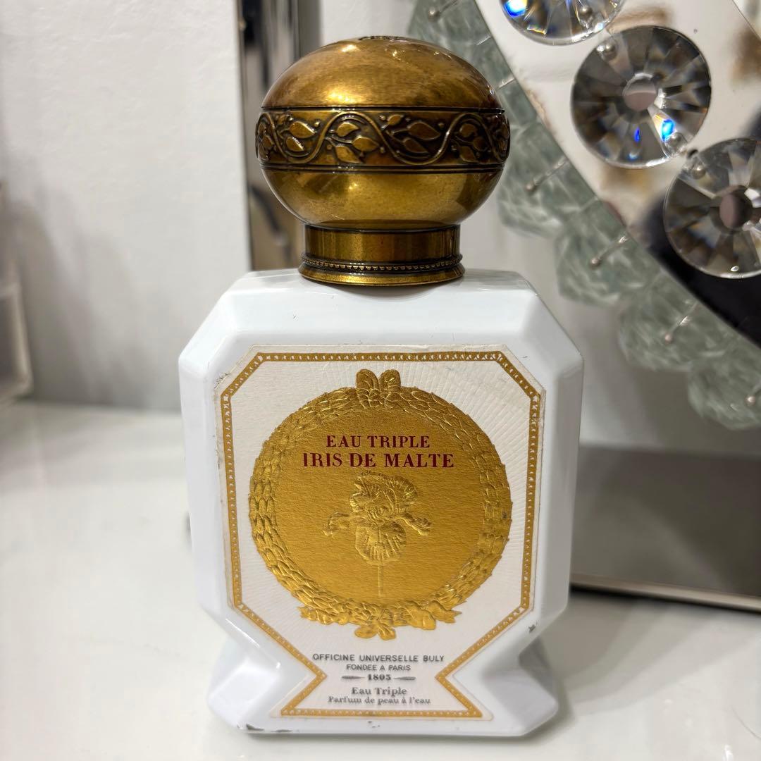 オフィシーヌユニヴェルセルビュリー　イリス　香水