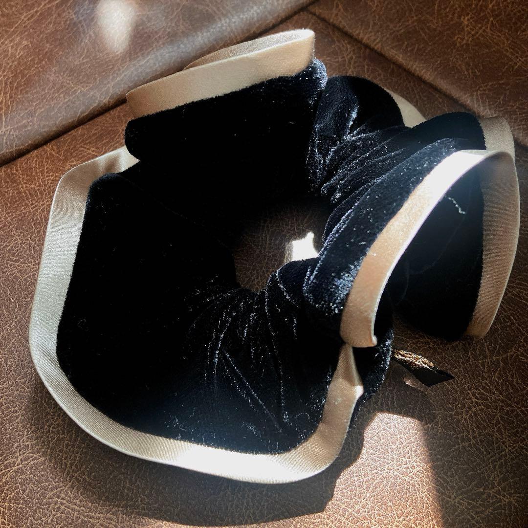 アレクサンドルドゥパリ ベルベット ツートン シュシュ ベージュ ブラック