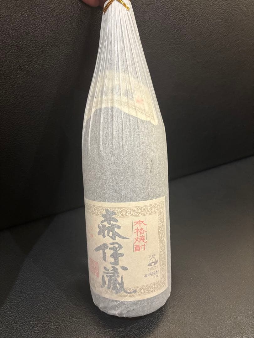 焼酎森伊蔵 Amazon.co.jp: 森伊蔵 芋焼酎 25度 1800ml 純正化粧箱入り : 食品