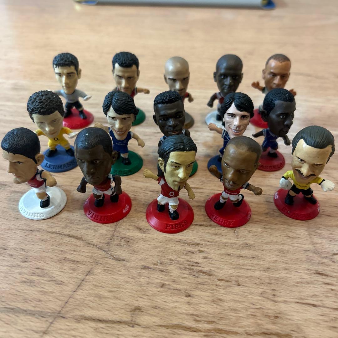 サッカー選手フィギュア 15体セット コカ・コーラ - メルカリ
