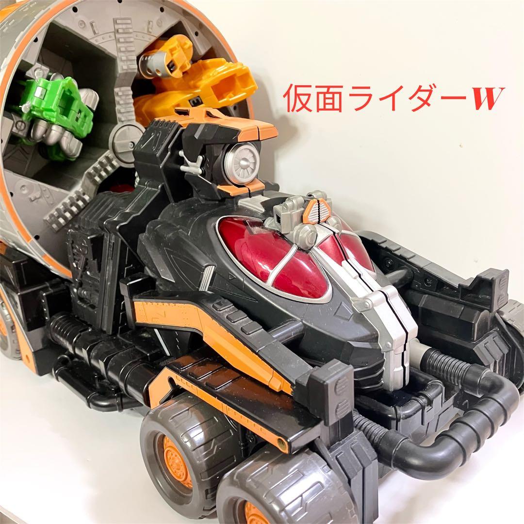 仮面ライダーW 回転換装ベース DXリボルギャリー - メルカリ