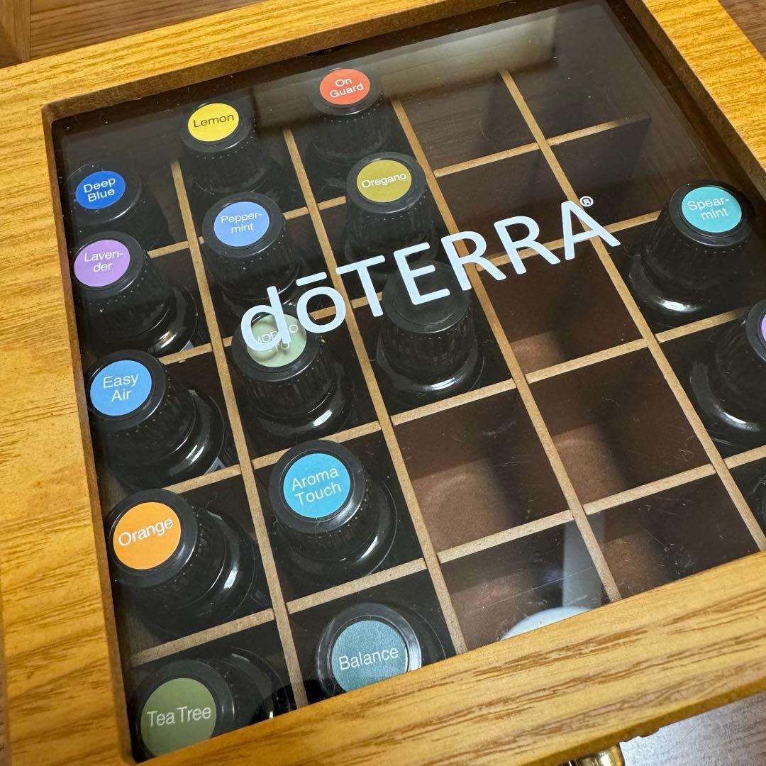 ドテラ　エッセンシャルオイル　16本セット　フランキンセンス　箱付き