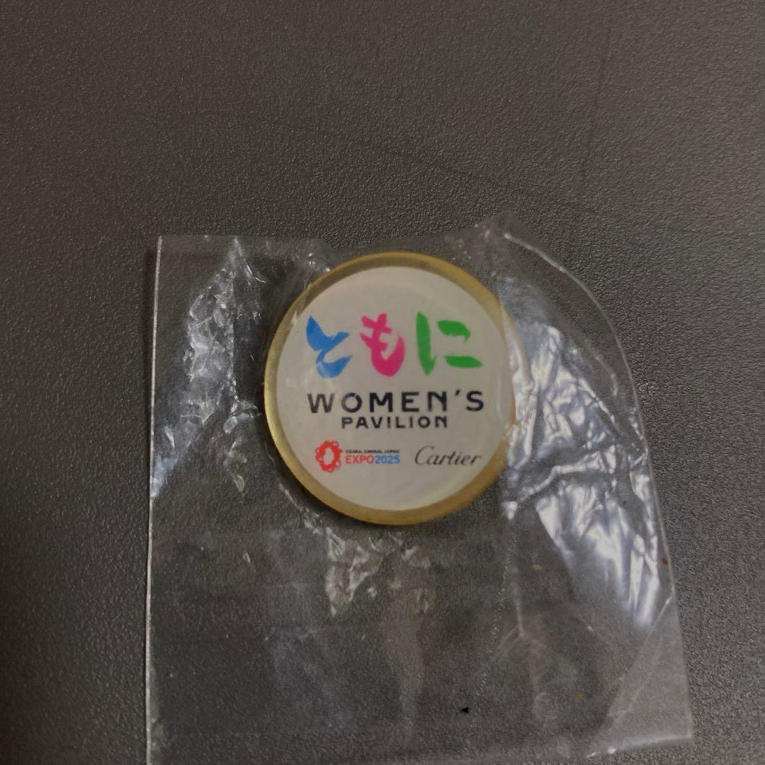 大阪万博　ウーマンズパビリオン　ピンバッジ　カルティエ 2025年大阪・関西万博とカルティエ、ウーマンズ パビリオンの開幕