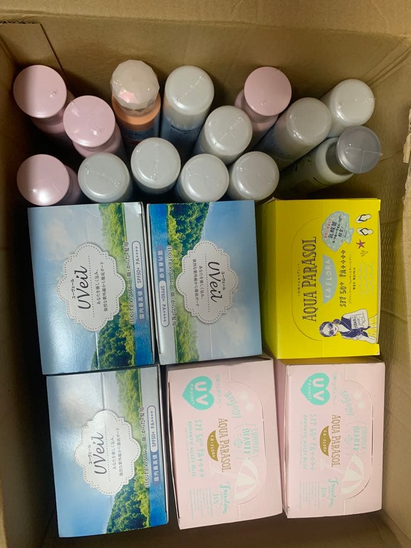 お盆値下げ　日焼け止めスプレー 複数本セット