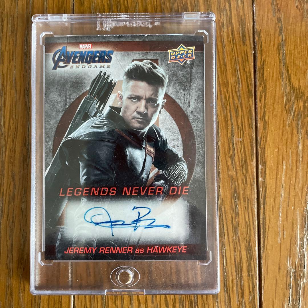 ジェレミーレナー　サイン入りカード