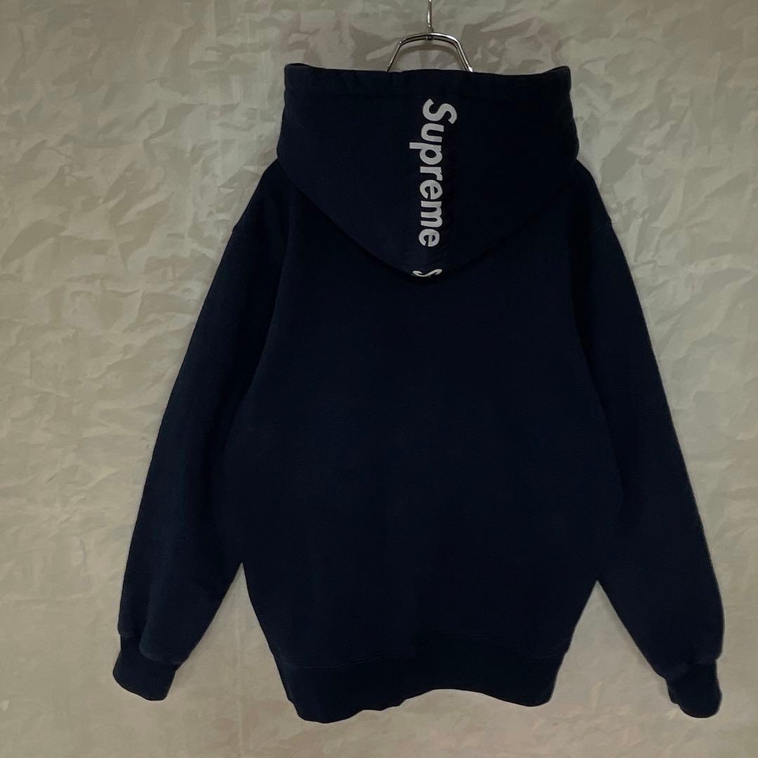 即完売モデル】シュプリーム☆フード刺繍ロゴ ジップパーカー 大人気