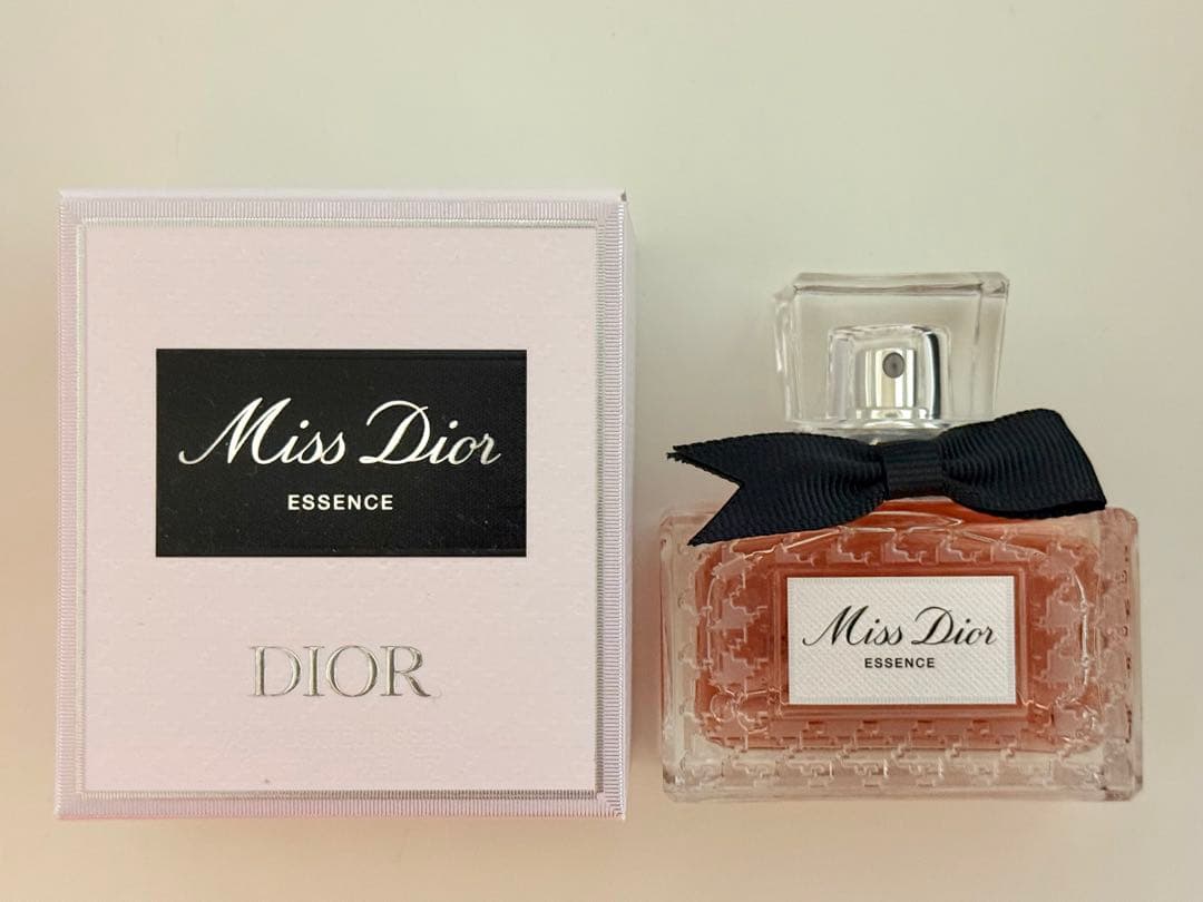 新品未使用　ミスディオール エッセンス（パルファン） MissDior 35ml
