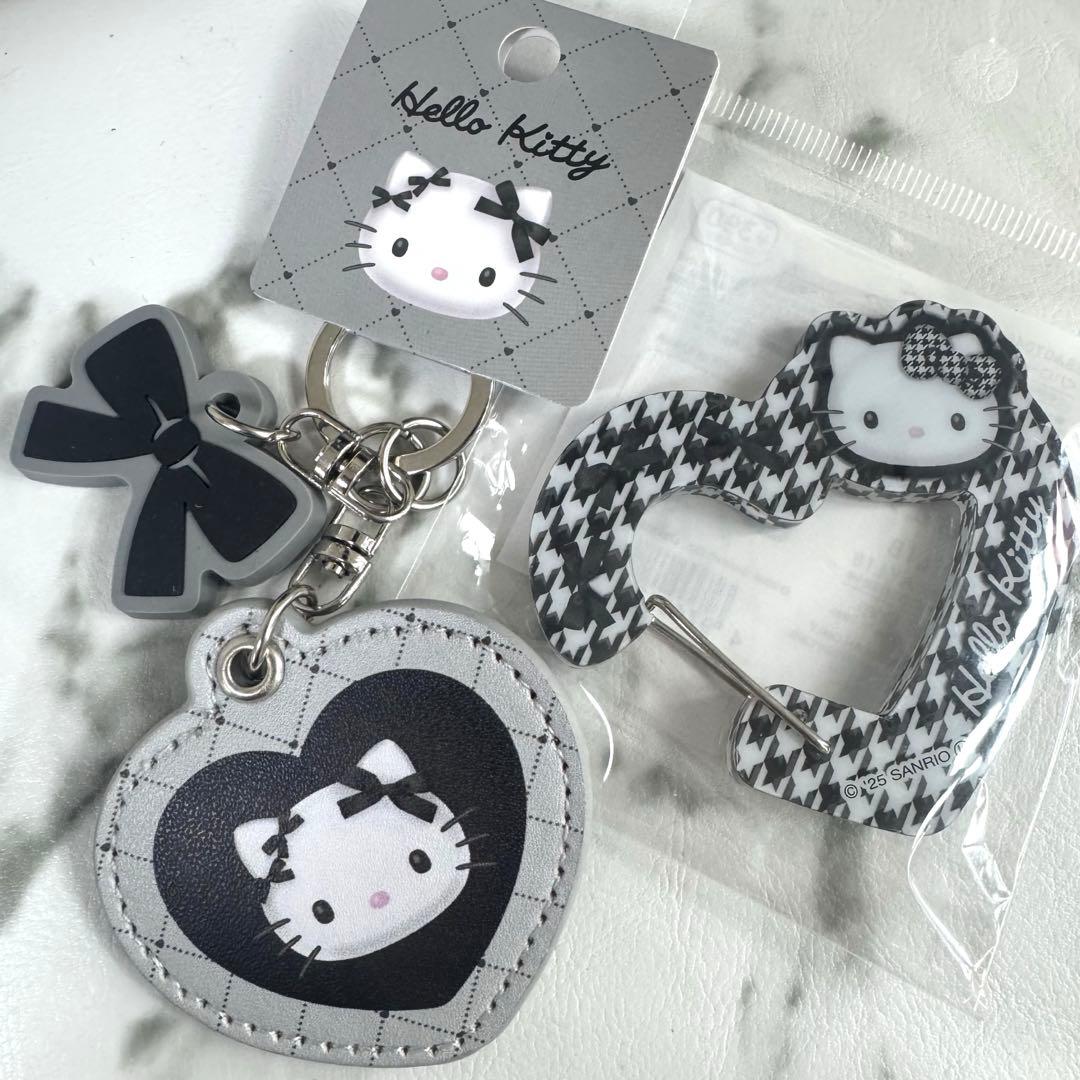 ハローキティ キーホルダー カラビナ 千鳥柄 モノトーン サンキュー
