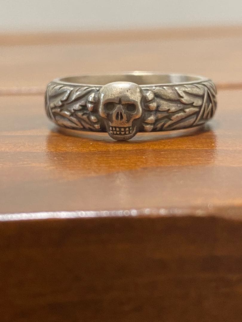 髑髏名誉指輪　フリーサイズ