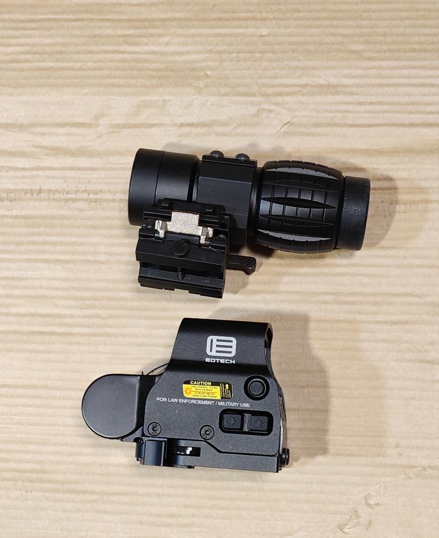 レプリカ　eotech ホロサイトとマグニファイア　セット