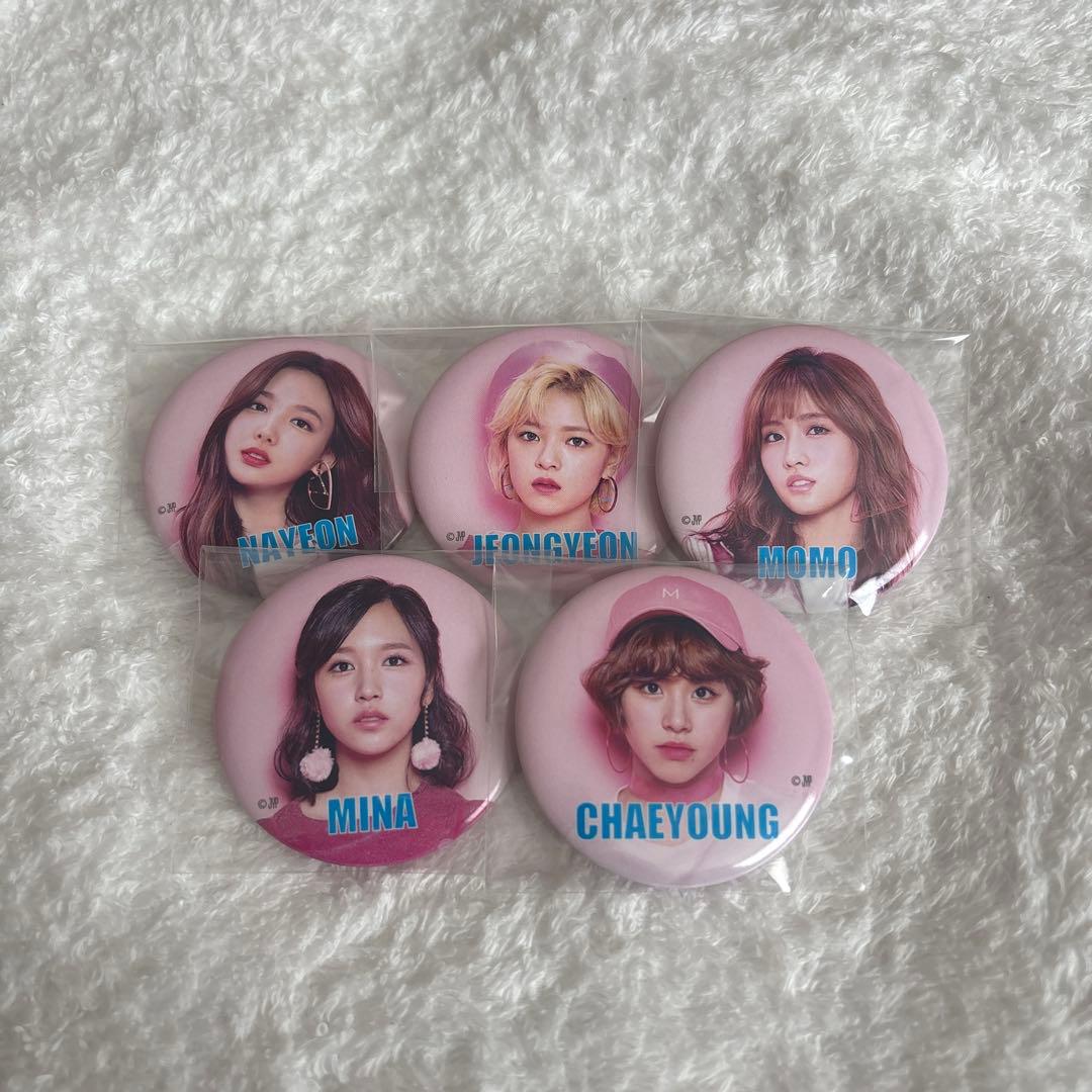 TWICE 缶バッジセット - メルカリ