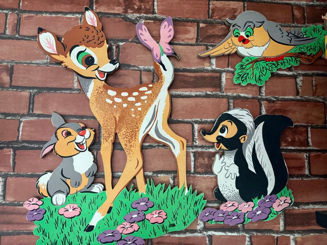 ディズニー　バンビ　ウォール　壁掛け