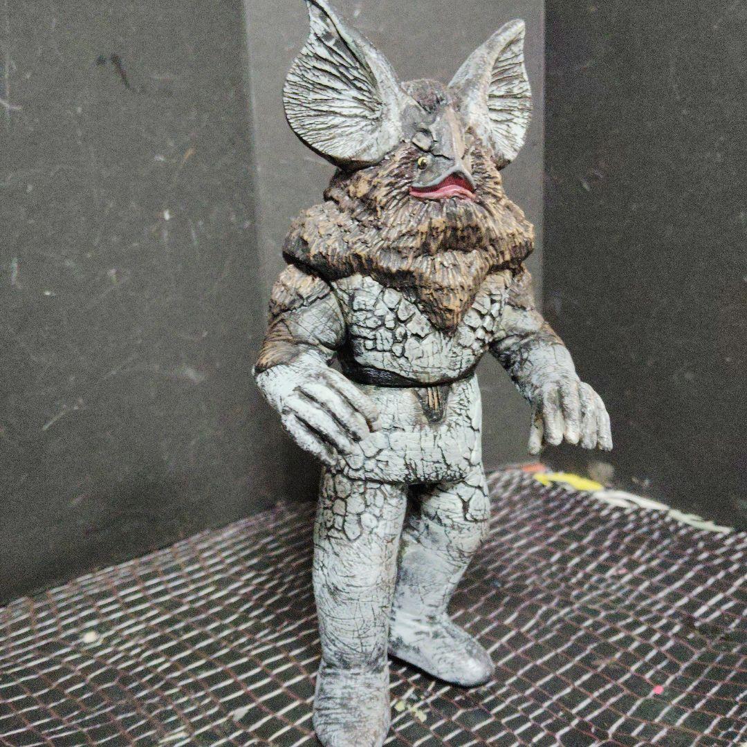 ウルトラ怪獣旧型絶版ソフビイカルス.メトロン星人（No2693ni2644th）