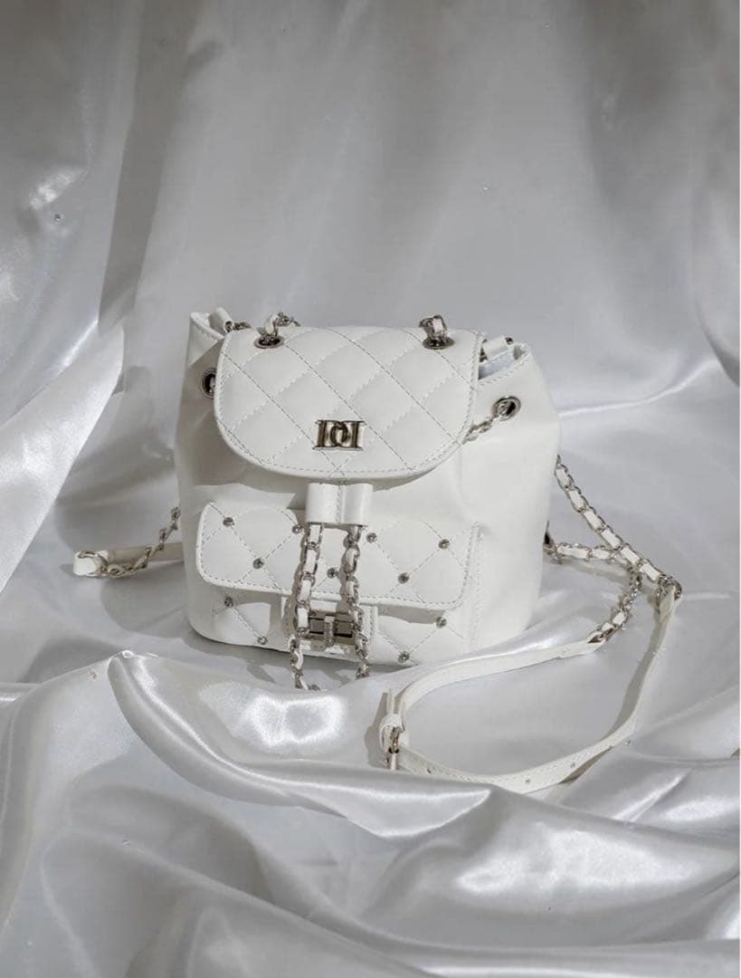 キルティングビジューミニリュック ホワイト　ダーリッチ Darich Darich（ダーリッチ） デイバック リュック キルティングビジューミニ