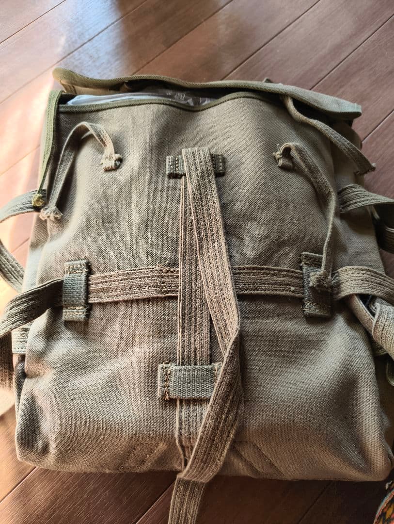 未使用☆ 旧日本軍 九九式背嚢 陸軍 軍装品 コレクション ヴィンテージ Amazon.co.jp: 日本軍 日本陸軍 蛸足背嚢 九九式背嚢 : おもちゃ