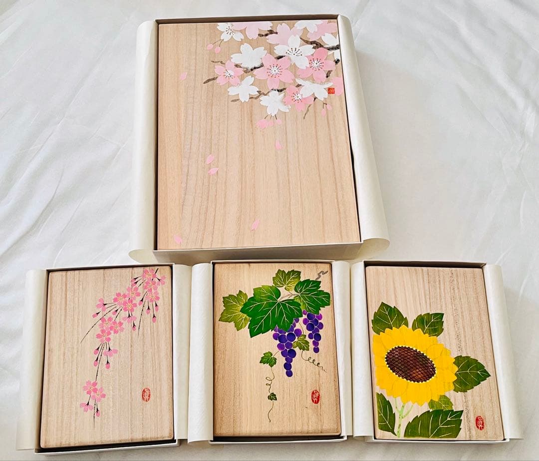新品　鳩居堂　足立真瑚　綺羅　桐箱　4点　さくら　葡萄　向日葵　しだれ桜