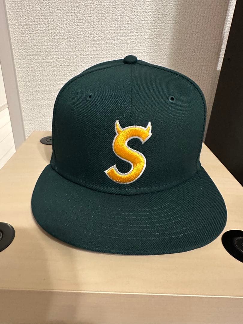 Supreme Sロゴ キャップ 7 3/8 Supreme S Logo 6-Panel Cap - New York Storage