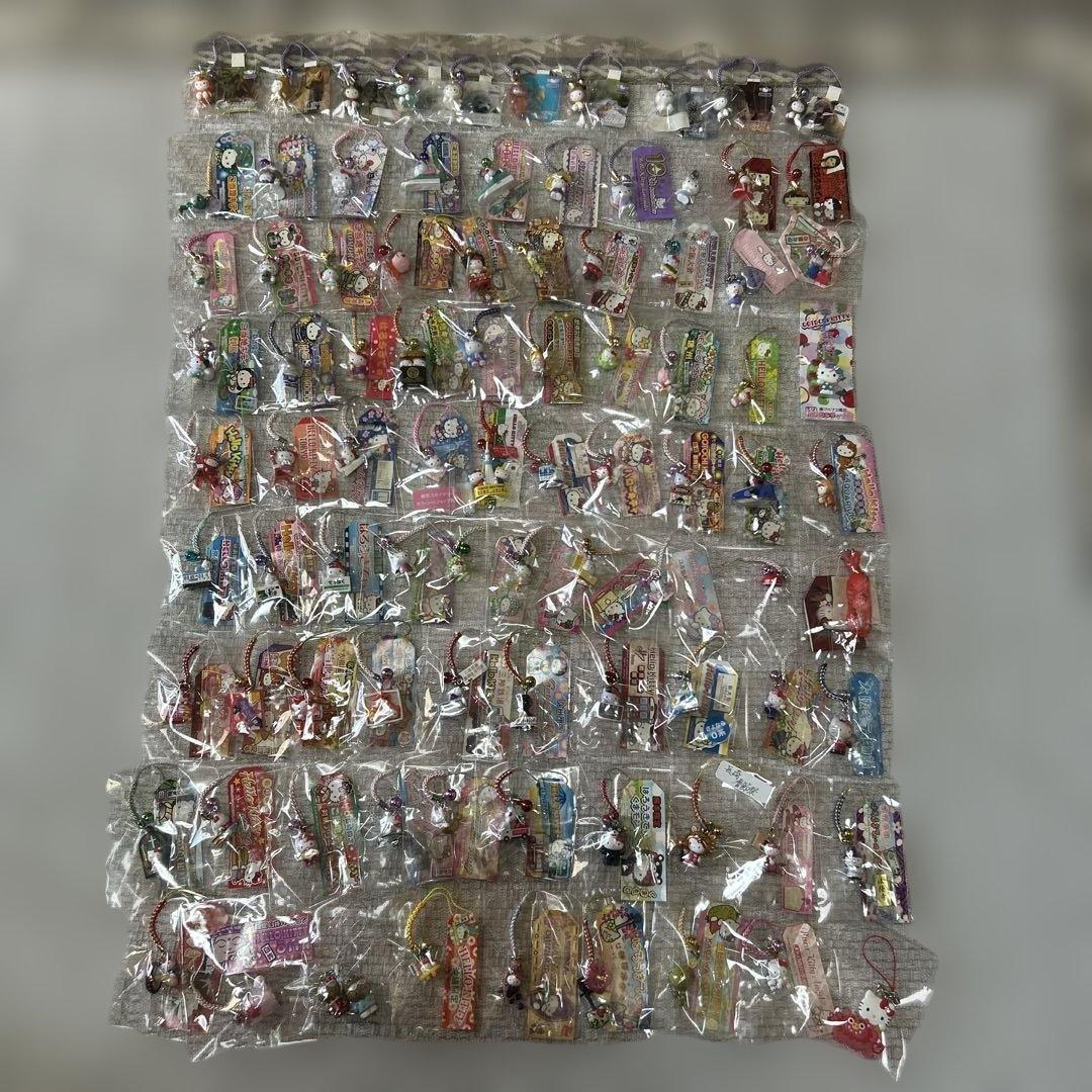 ご当地キティちゃん　【選りすぐり90個】