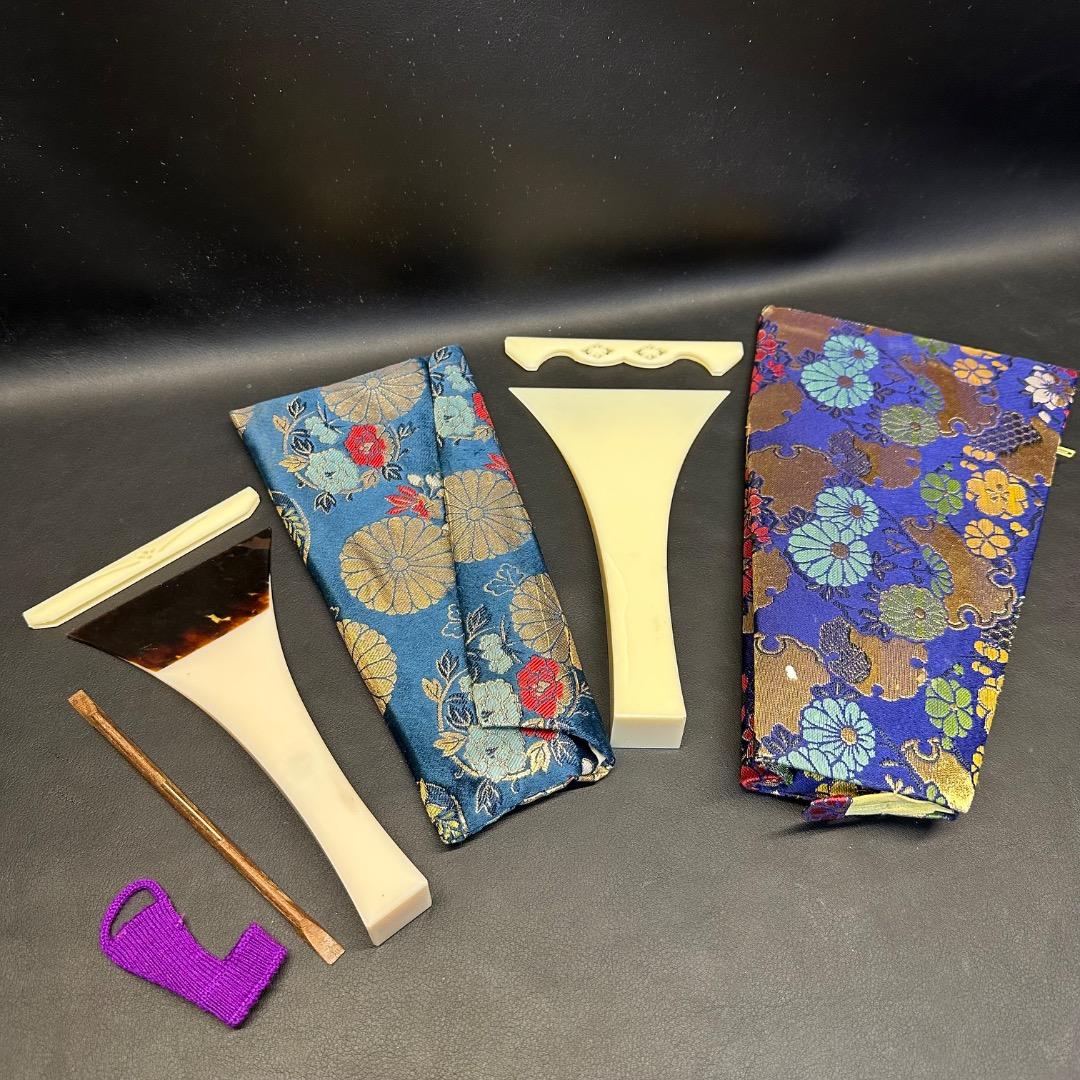 ♡Nc右1009 三味線 撥 バチ べっ甲 刺繍 バチケース付き 2点まとめ